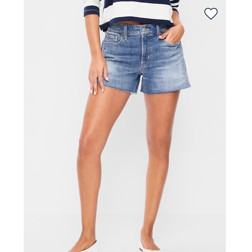 Old Navy High-Waisted OG Jean Shorts Medium Wash Blue Denim Size 14 NEW